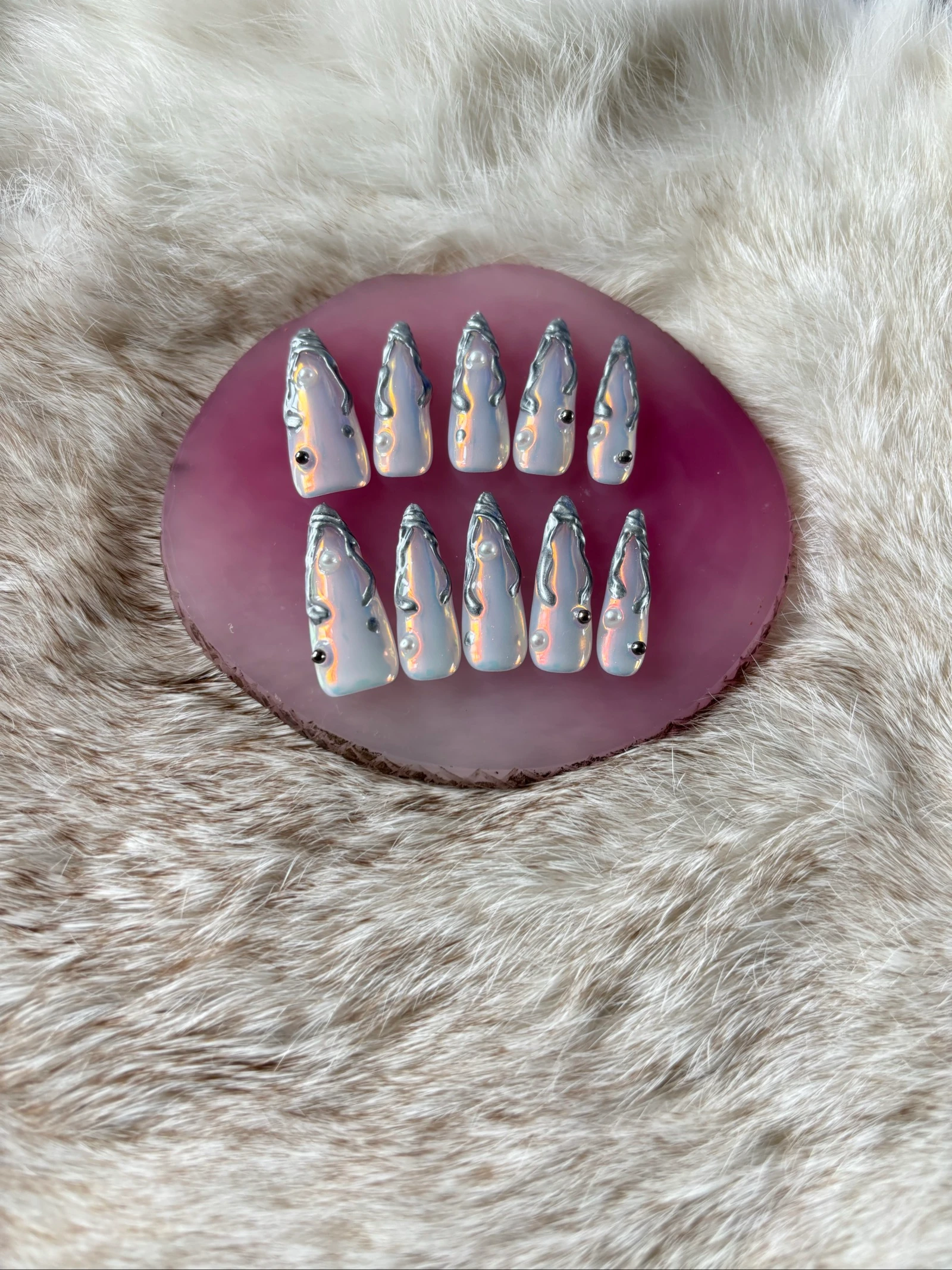 Press on nails 